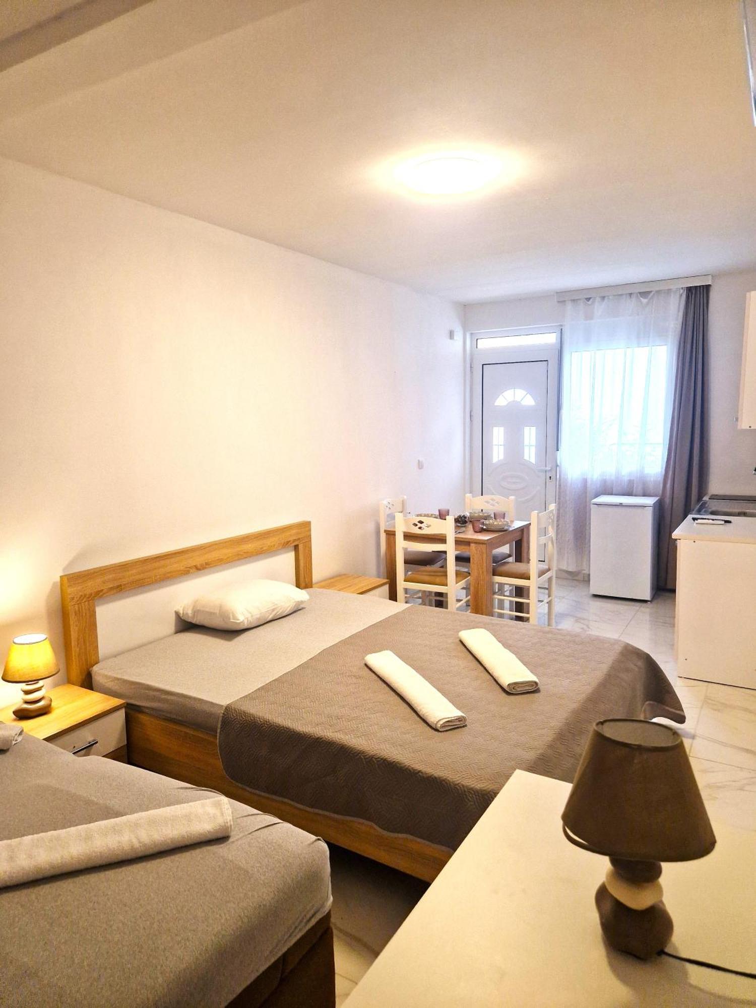 Ivana Apartments Ulcinj Esterno foto