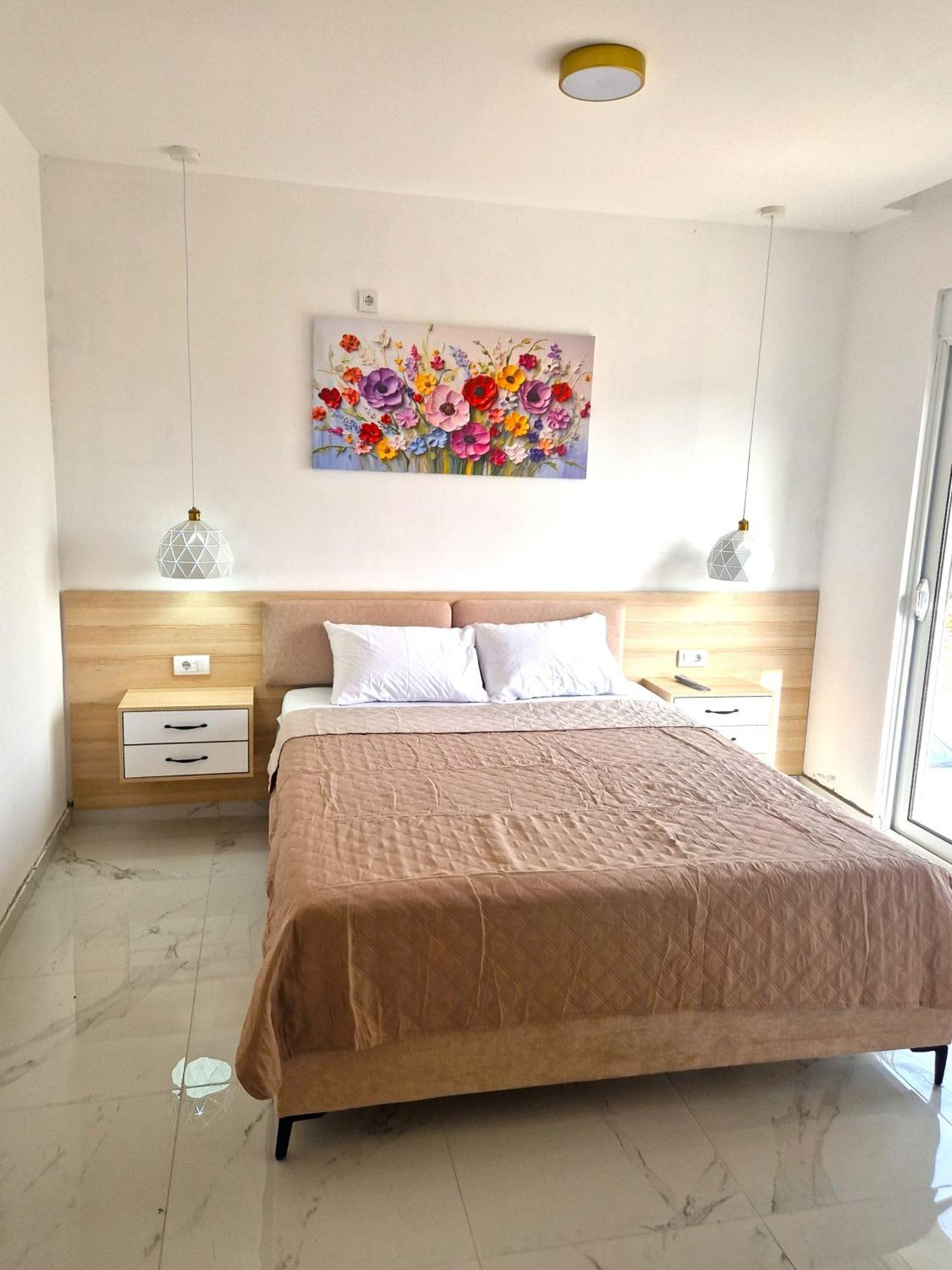 Ivana Apartments Ulcinj Esterno foto