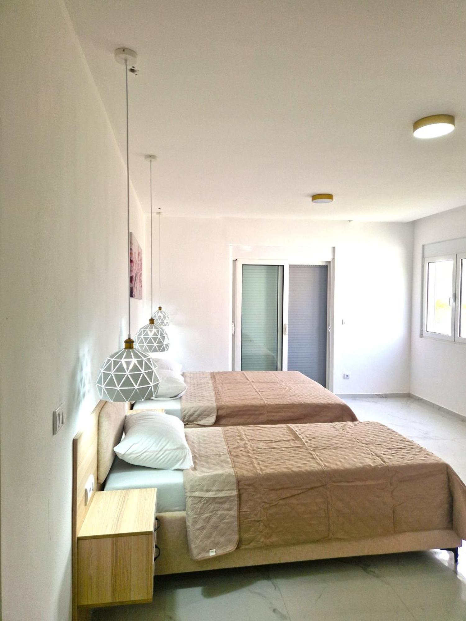 Ivana Apartments Ulcinj Esterno foto