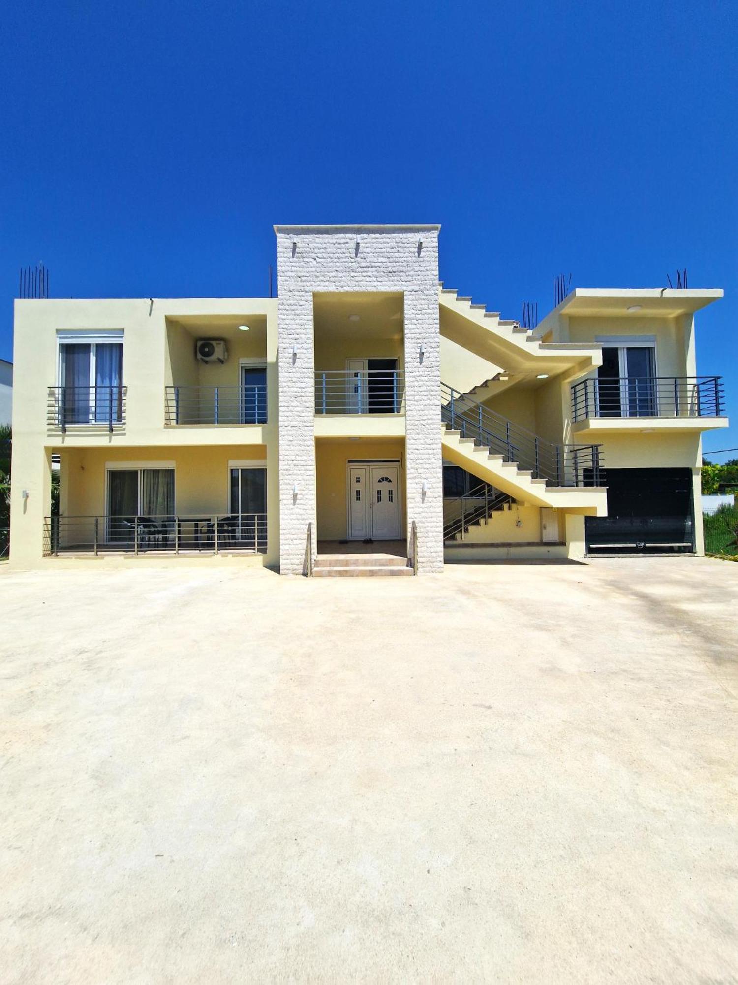 Ivana Apartments Ulcinj Esterno foto